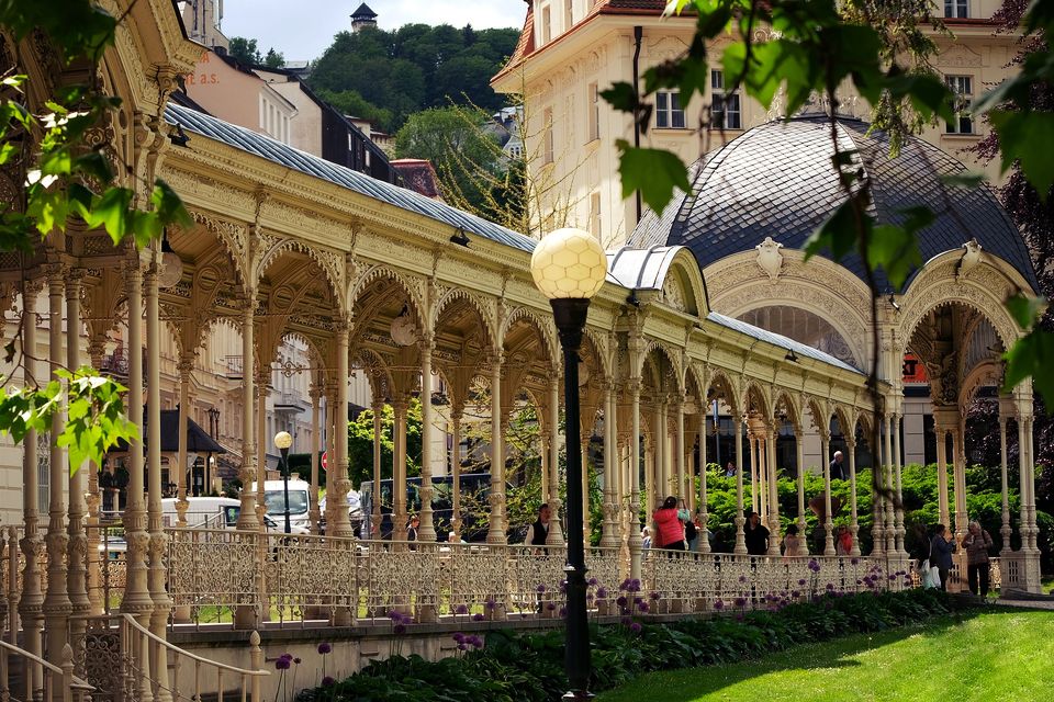 Karlovy Vary Snake colonnade
