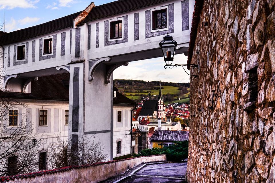 Cesky Krumlov Castle garden Cloak bridge