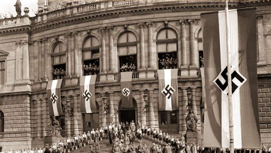 Rudolfinum during nazi occupation